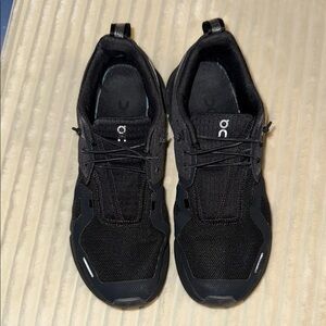 On Running Men's Black Running Shoes